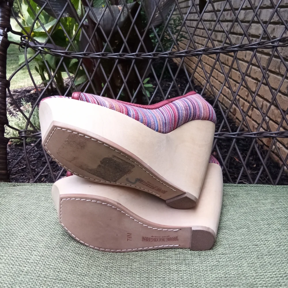 True Religion Regan Retro Striped Peep Toe Wedges